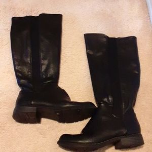 Women's black boots